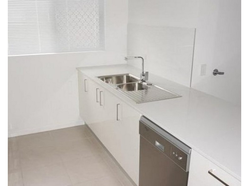 4/18 Charlie Street, Zillmere QLD 4034