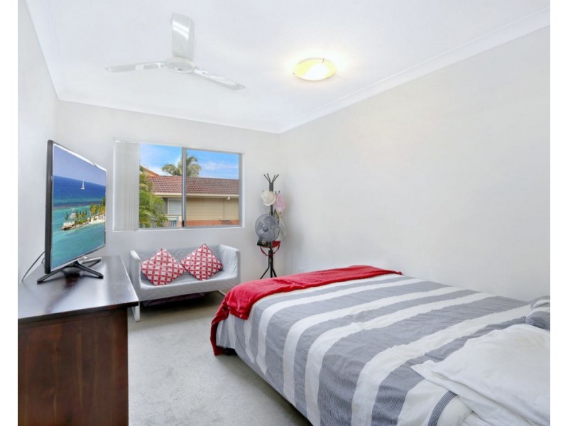 7/425 Pine Ridge Road, Runaway Bay QLD 4216