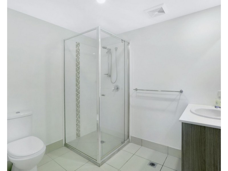 7/425 Pine Ridge Road, Runaway Bay QLD 4216