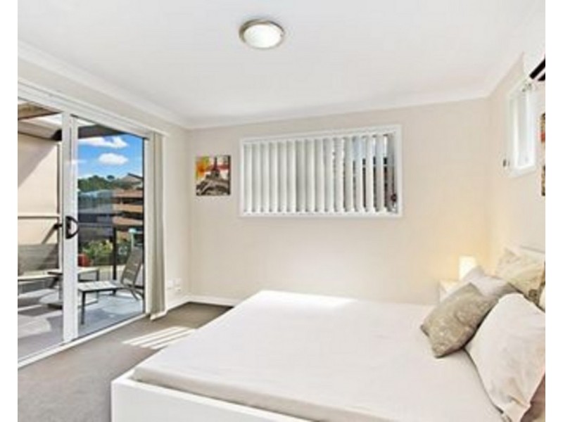 17/102-108 Nicholson Street, Greenslopes QLD 4120
