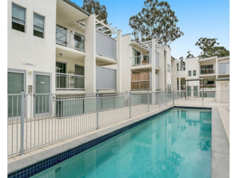 17/102-108 Nicholson Street, Greenslopes QLD 4120