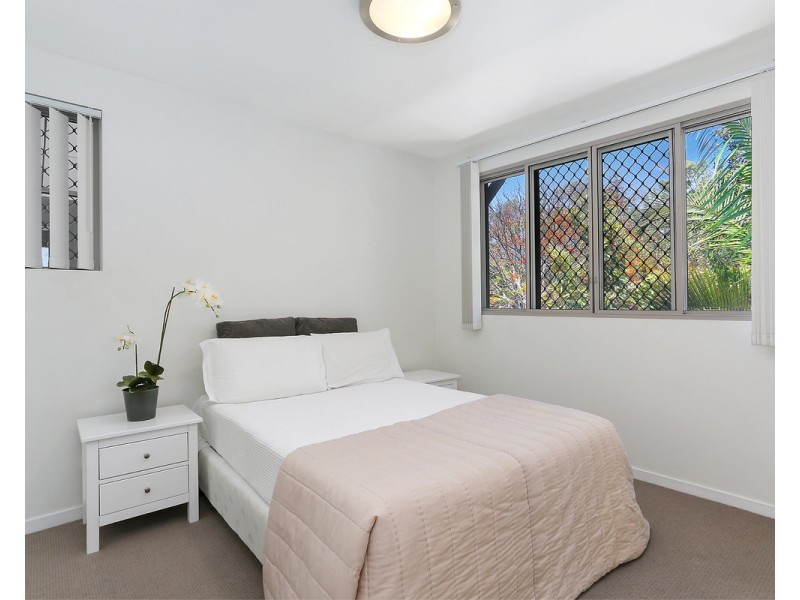 13/11 Riding Road, Hawthorne QLD 4171