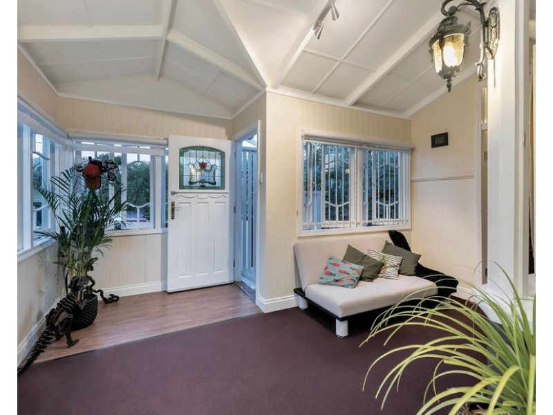 6 Potts Street, East Brisbane QLD 4169