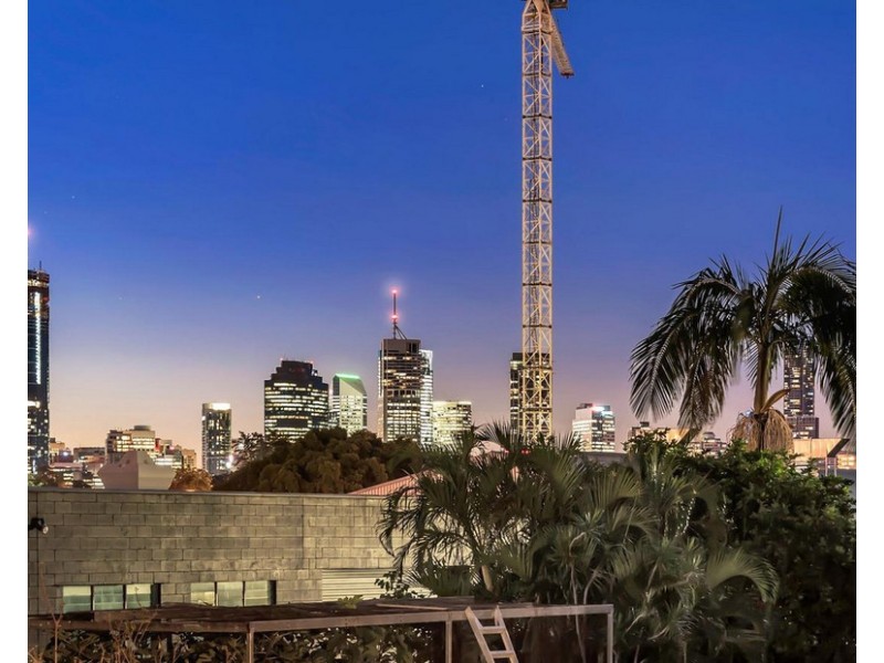 6 Potts Street, East Brisbane QLD 4169