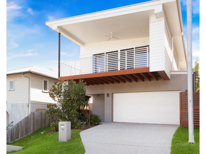 42 Dover Street, Hawthorne QLD 4171