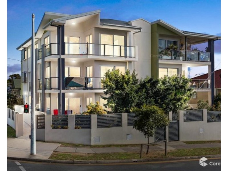 2/60 Ernest Street, Manly QLD 4179