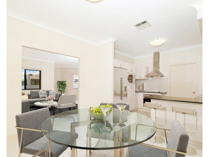 1/19 Daniells Street, Carina QLD 4152