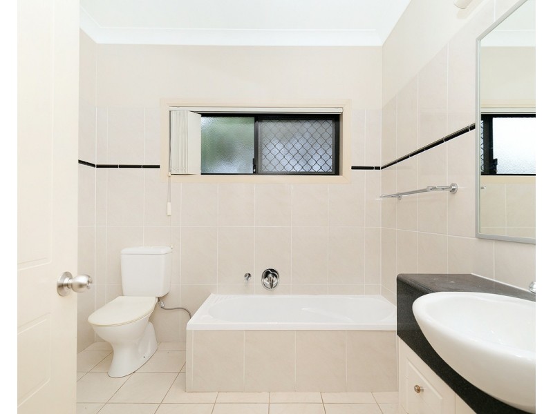 1/19 Daniells Street, Carina QLD 4152