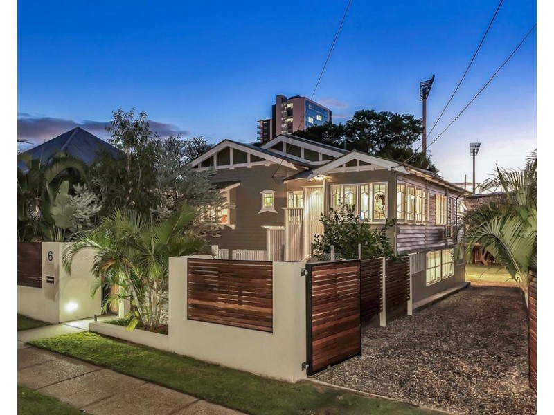 6 Potts Street, East Brisbane QLD 4169