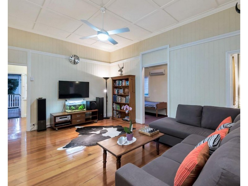 6 Potts Street, East Brisbane QLD 4169