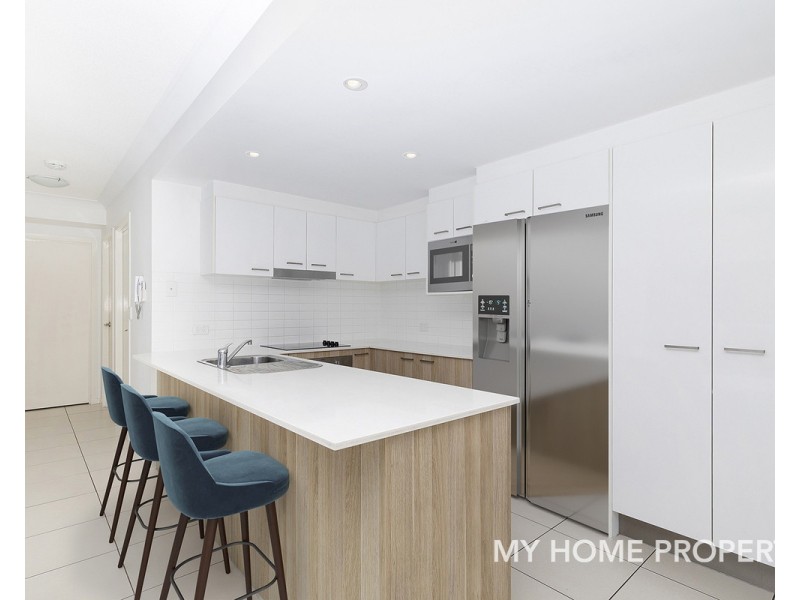 7/425 Pine Ridge Road, Runaway Bay QLD 4216