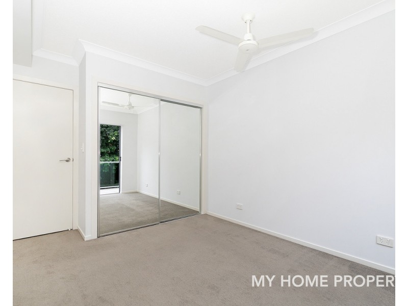 5/425 Pine Ridge Road, Runaway Bay QLD 4216