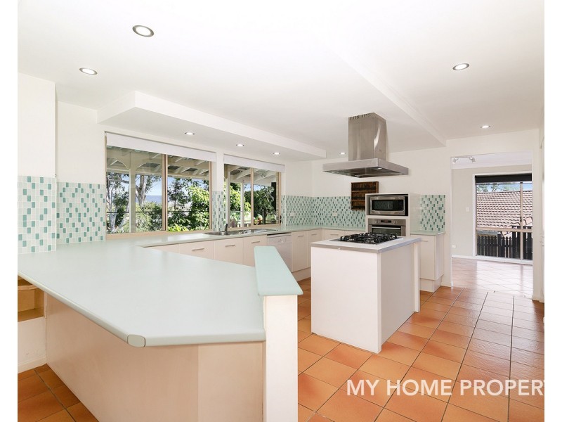 7 Kaffia Crt, Elanora QLD 4221