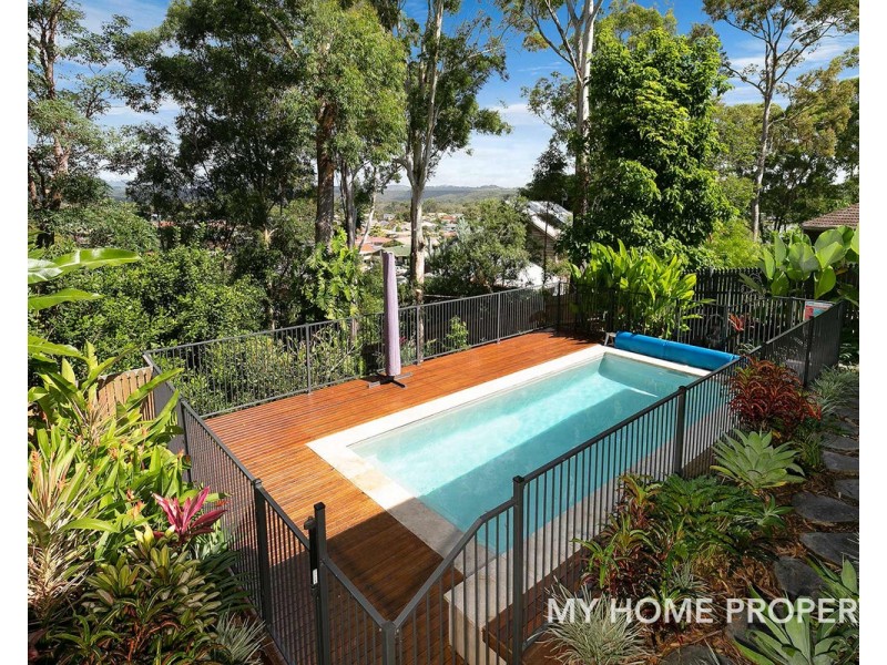 7 Kaffia Crt, Elanora QLD 4221