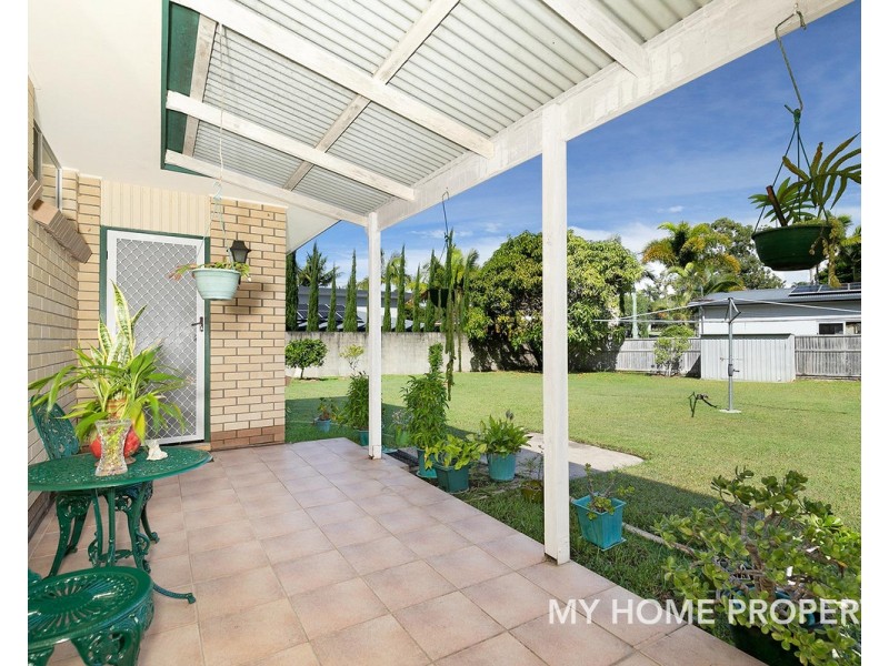 4 Joden Place, Southport QLD 4215