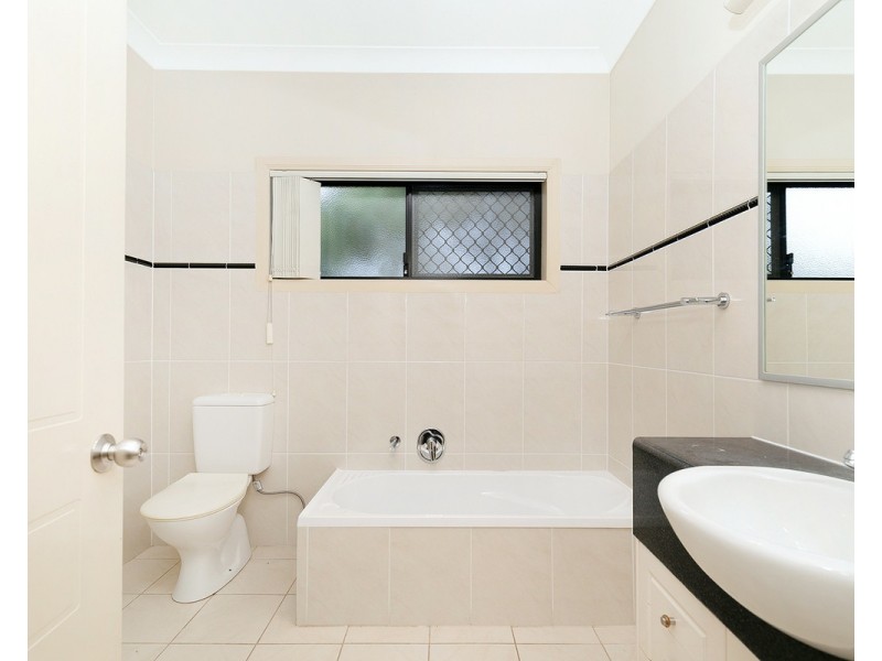 1/19 Daniells Street, Carina QLD 4152