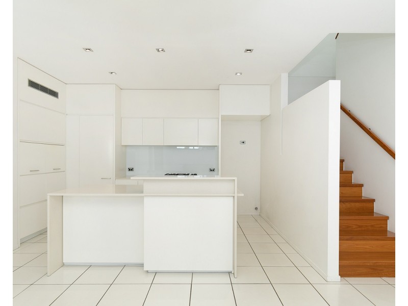 53 Waterline Crescent, Bulimba QLD 4171