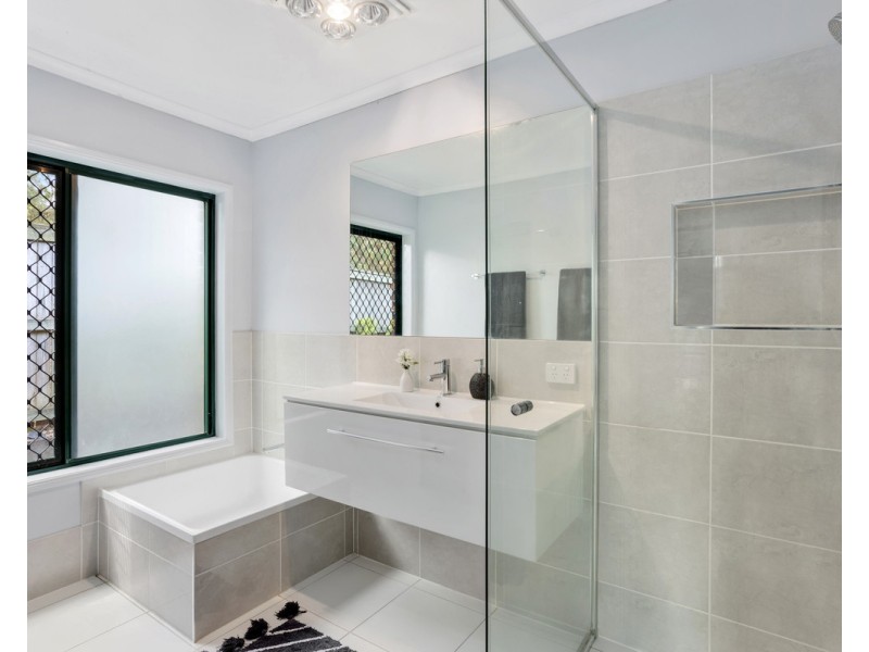 22 Toomba Place, Forest Lake QLD 4078