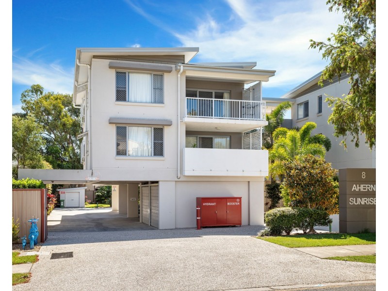 15/8 Ahern Street, Labrador QLD 4215