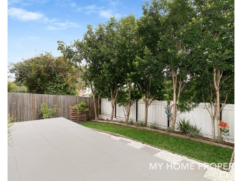 2/76 Gainsborough Street, Moorooka QLD 4105