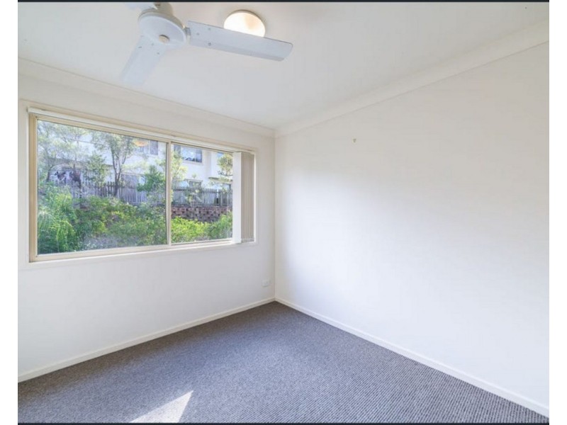 17/3 Arundel Drive, Arundel QLD 4214