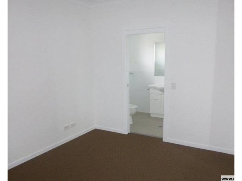 4/18 Charlie Street, Zillmere QLD 4034