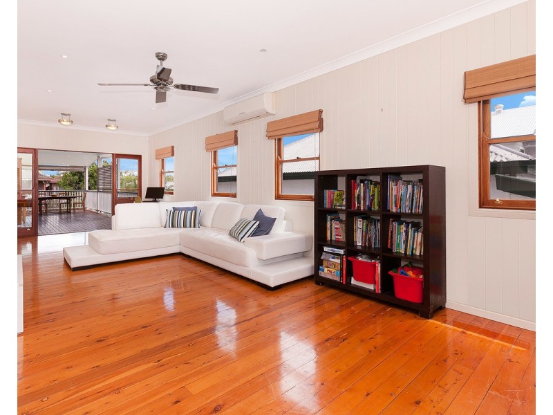 15 Park Street, Hawthorne QLD 4171