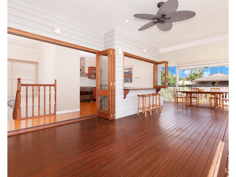 15 Park Street, Hawthorne QLD 4171