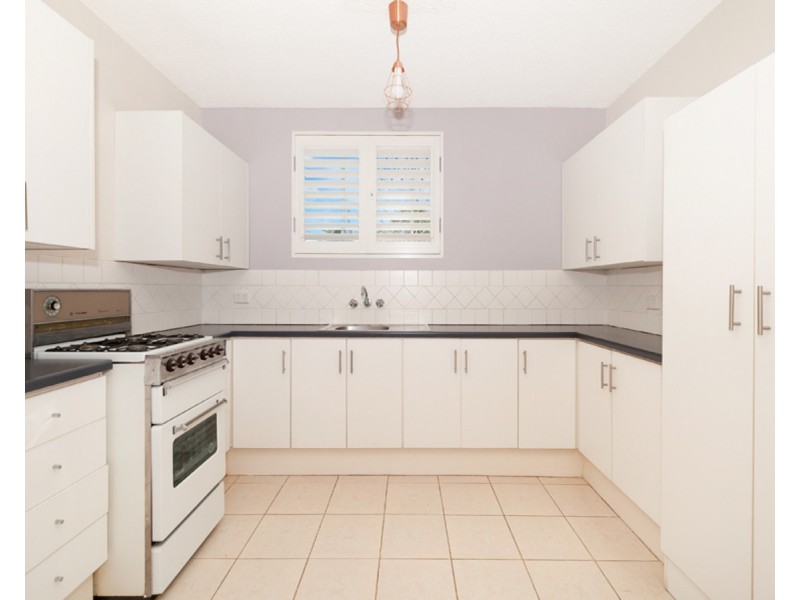 1/38 Belgrave Street, Balmoral QLD 4171