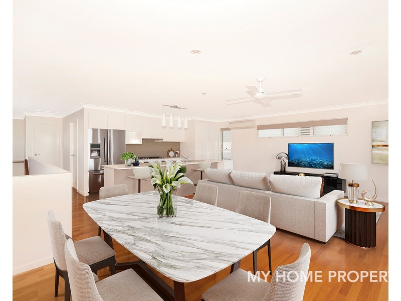 42 Dover Street, Hawthorne QLD 4171