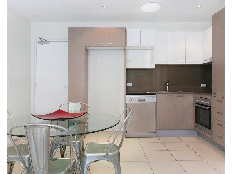 14/11 Riding Road, Hawthorne QLD 4171