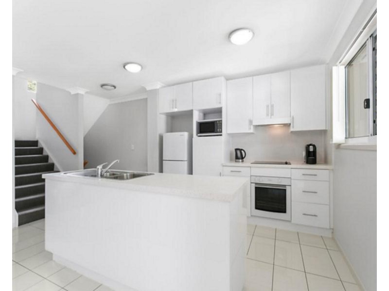 14/102-108 Nicholson Street, Greenslopes QLD 4120