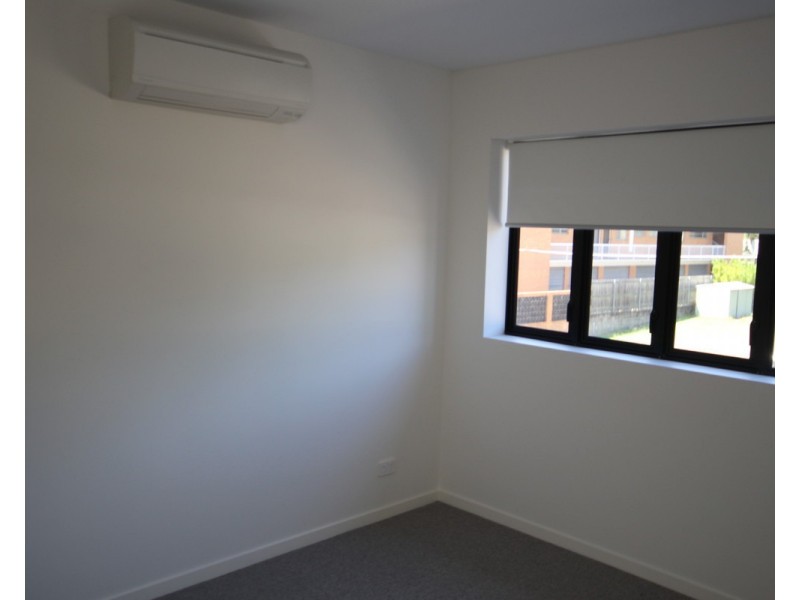 102/6 Lawson Street, Hawthorne QLD 4171