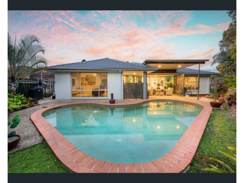 3 Crowsnest Close, Parkwood QLD 4214