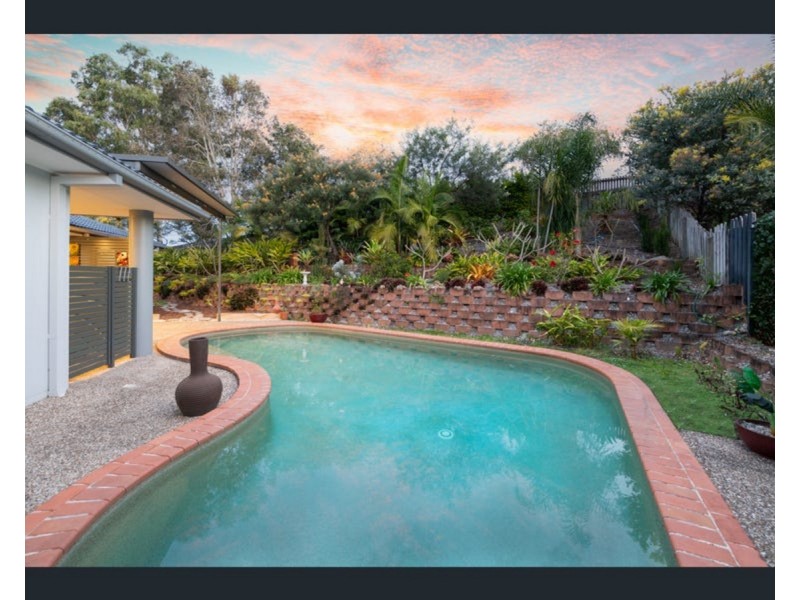 3 Crowsnest Close, Parkwood QLD 4214