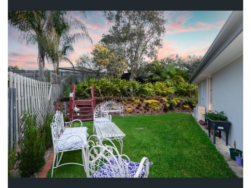 3 Crowsnest Close, Parkwood QLD 4214