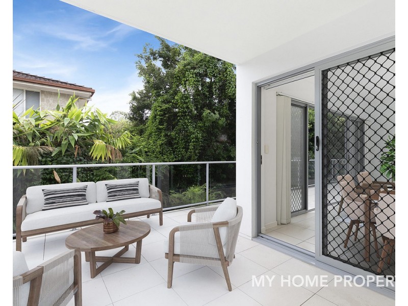 4/425 Pine Ridge Road, Runaway Bay QLD 4216