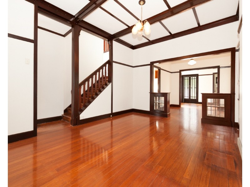 45 Hawthorne Road, Hawthorne QLD 4171