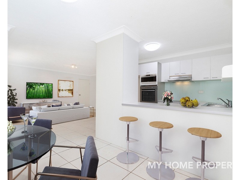 2/15 Cambridge Street, Bulimba QLD 4171