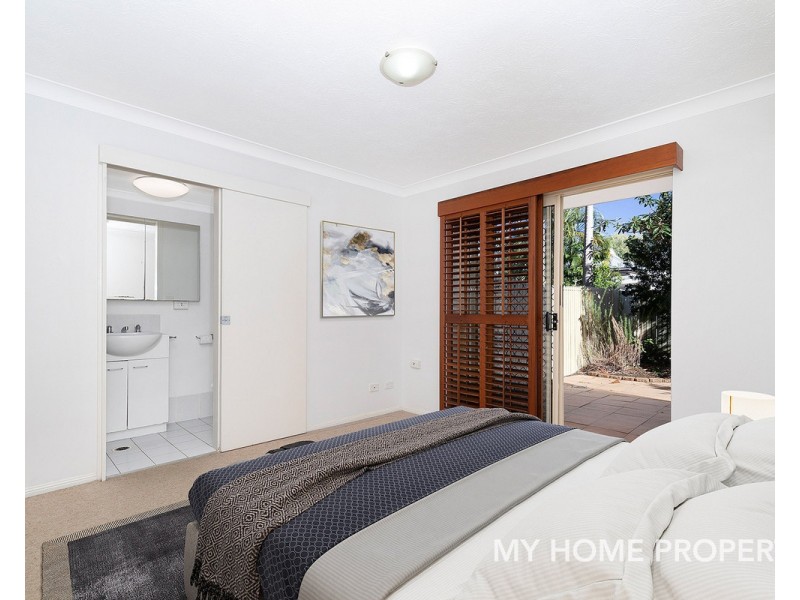 2/15 Cambridge Street, Bulimba QLD 4171
