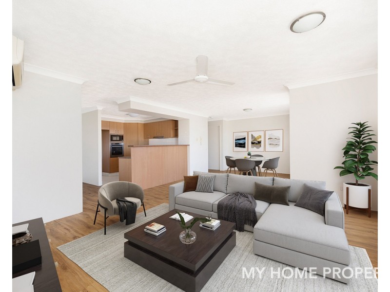 16/4 Proud Street, Labrador QLD 4215