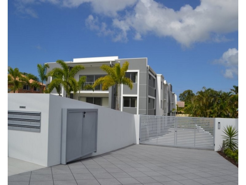 5/425 Pine Ridge Road, Runaway Bay QLD 4216