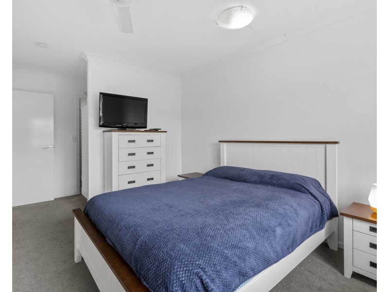 5/425 Pine Ridge Road, Runaway Bay QLD 4216