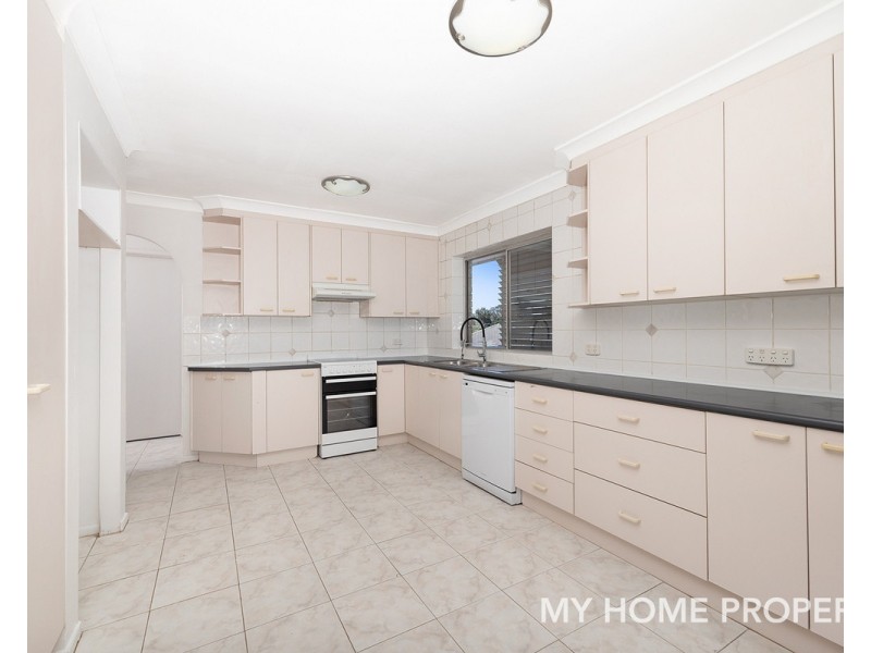 18 Vortigern Street, Carindale QLD 4152