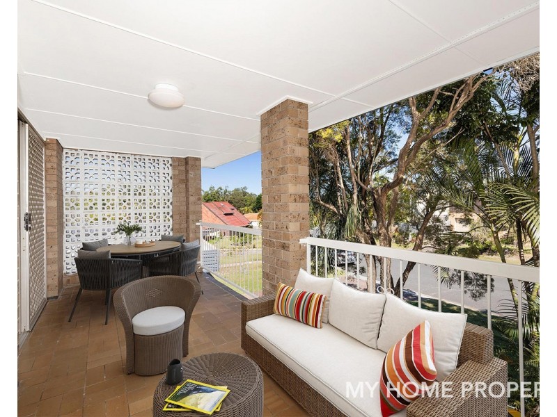 18 Vortigern Street, Carindale QLD 4152