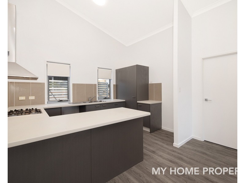 2/100 Bride Street, Wynnum QLD 4178