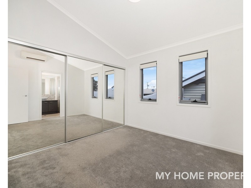 2/100 Bride Street, Wynnum QLD 4178