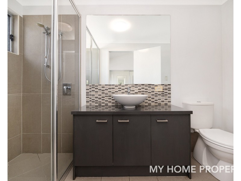 2/100 Bride Street, Wynnum QLD 4178