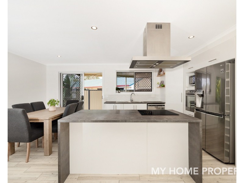 7 Moloii Crescent, Birkdale QLD 4159