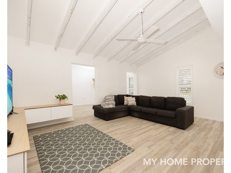 7 Moloii Crescent, Birkdale QLD 4159